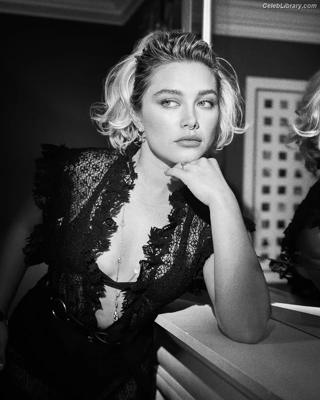 Florence Pugh photo 11 of 1242