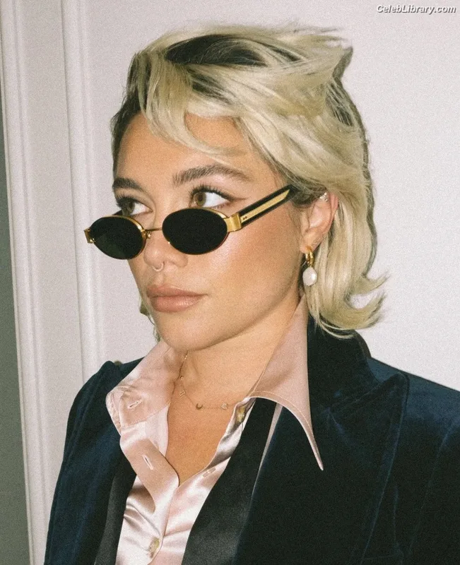 Florence Pugh photo 17 of 1242