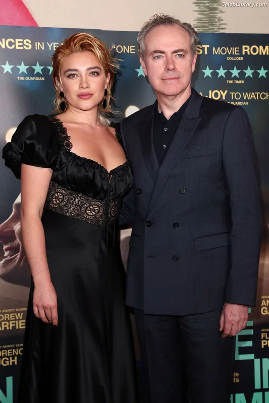 Florence Pugh photo 1 of 1242