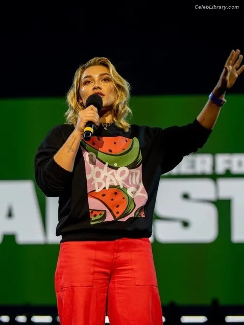 Florence Pugh photo 5 of 1242