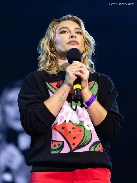 Florence Pugh photo 6 of 1242