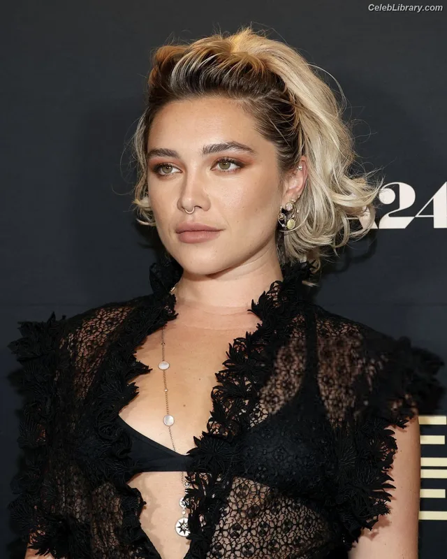 Florence Pugh photo 21 of 1242