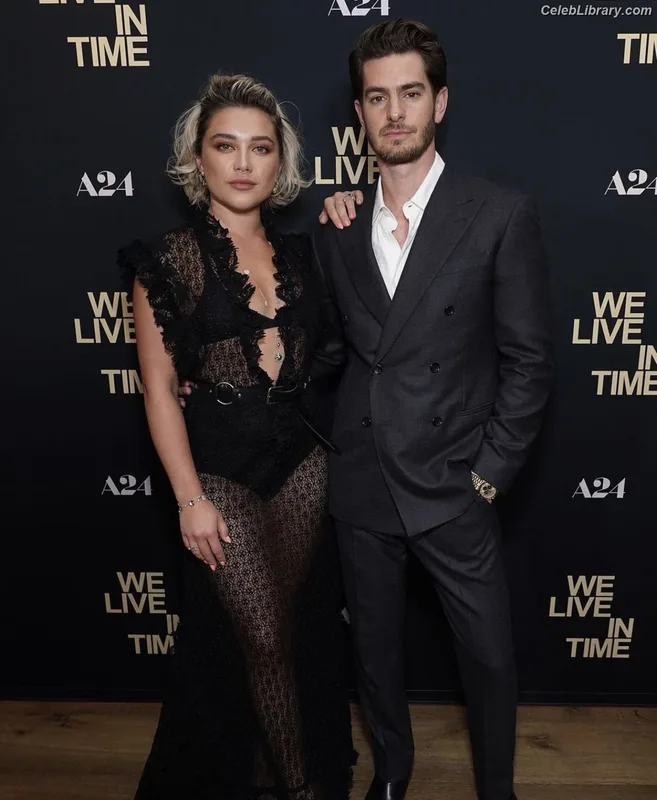 Florence Pugh photo 23 of 1242