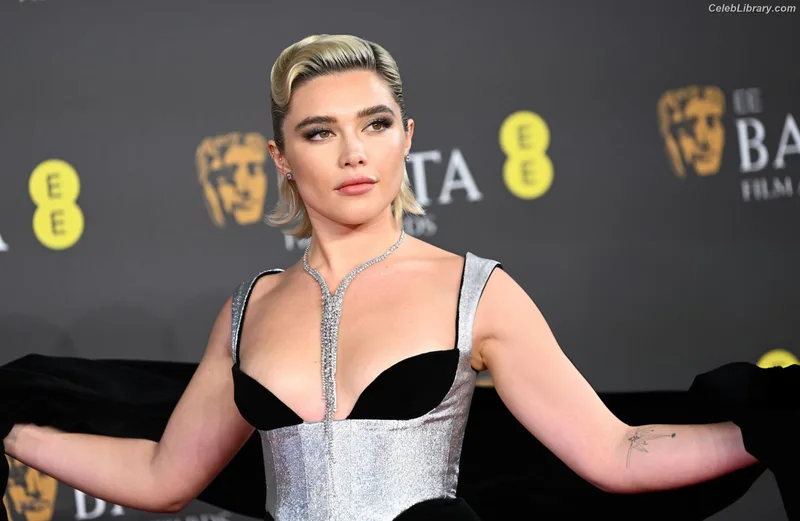 Florence Pugh photo 16 of 1242