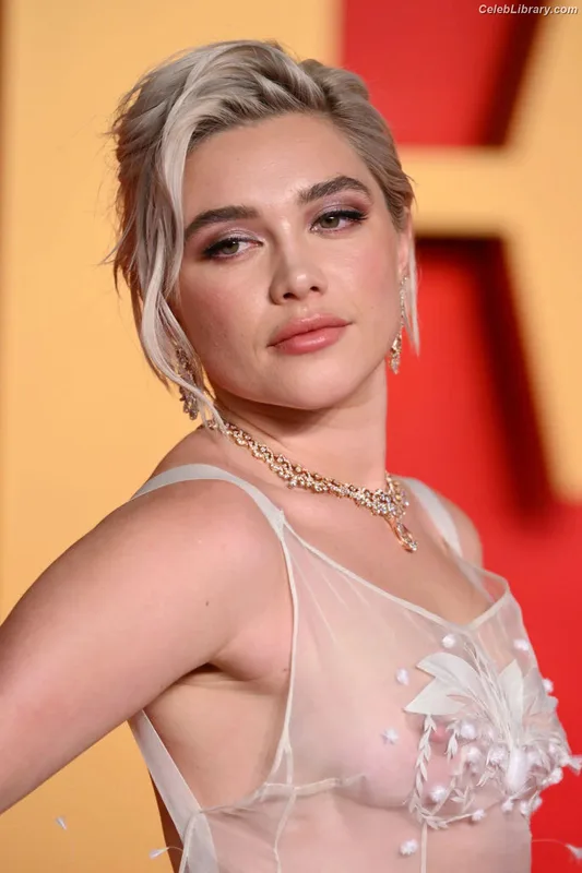 Florence Pugh photo 3 of 1242