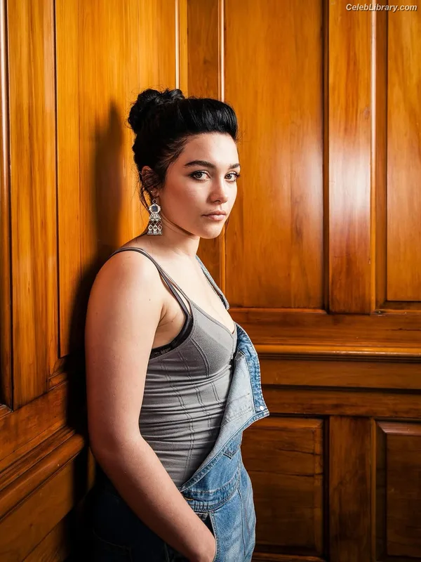 Florence Pugh photo 13 of 1242