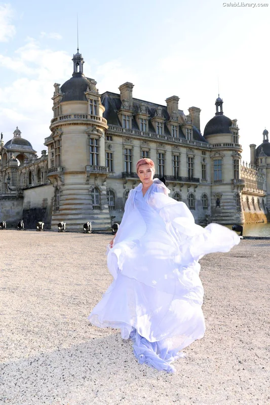 Florence Pugh photo 19 of 1242
