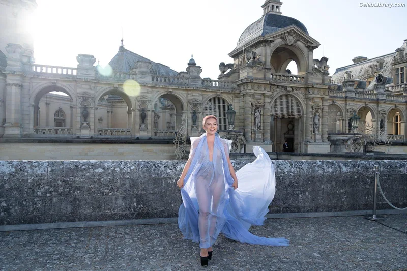 Florence Pugh photo 20 of 1242