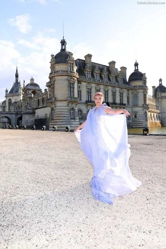 Florence Pugh photo 22 of 1242