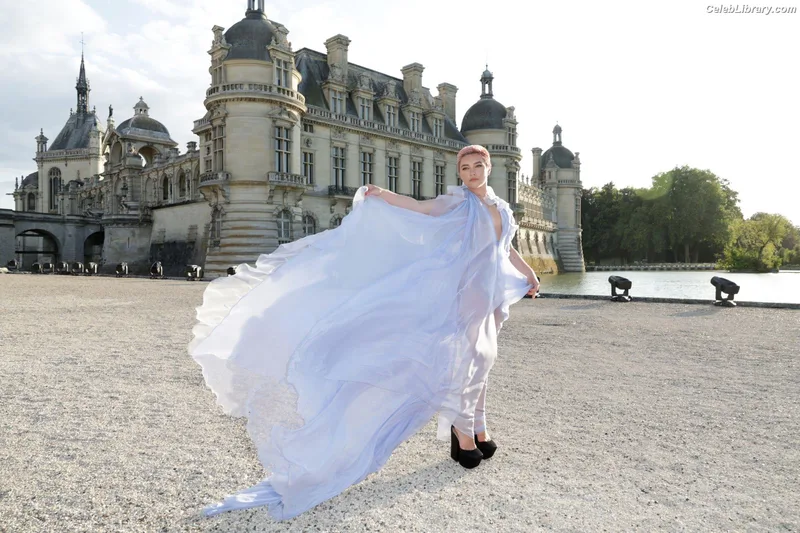 Florence Pugh photo 24 of 1242