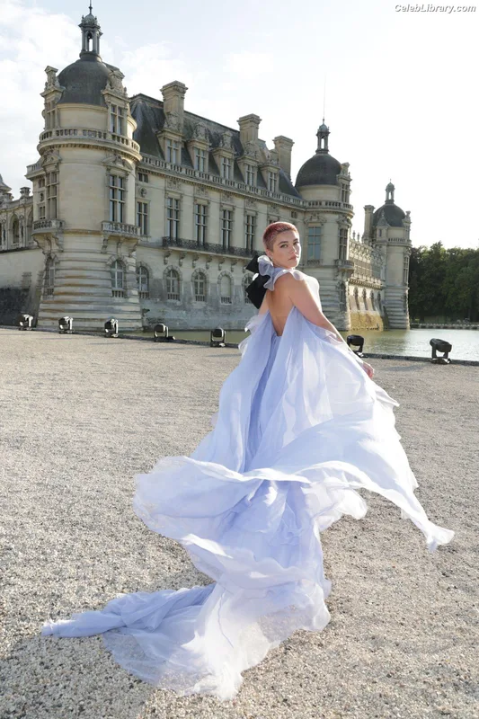 Florence Pugh photo 2 of 1242