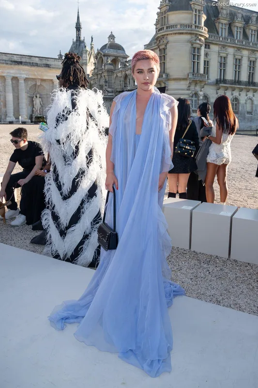 Florence Pugh photo 12 of 1242