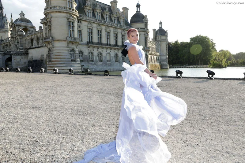 Florence Pugh photo 14 of 1242
