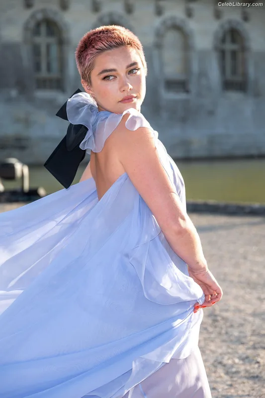 Florence Pugh photo 19 of 1242
