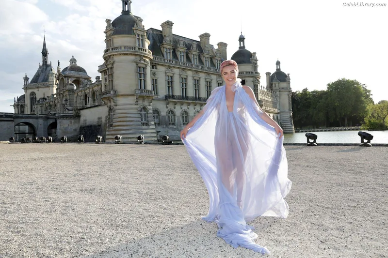 Florence Pugh photo 22 of 1242