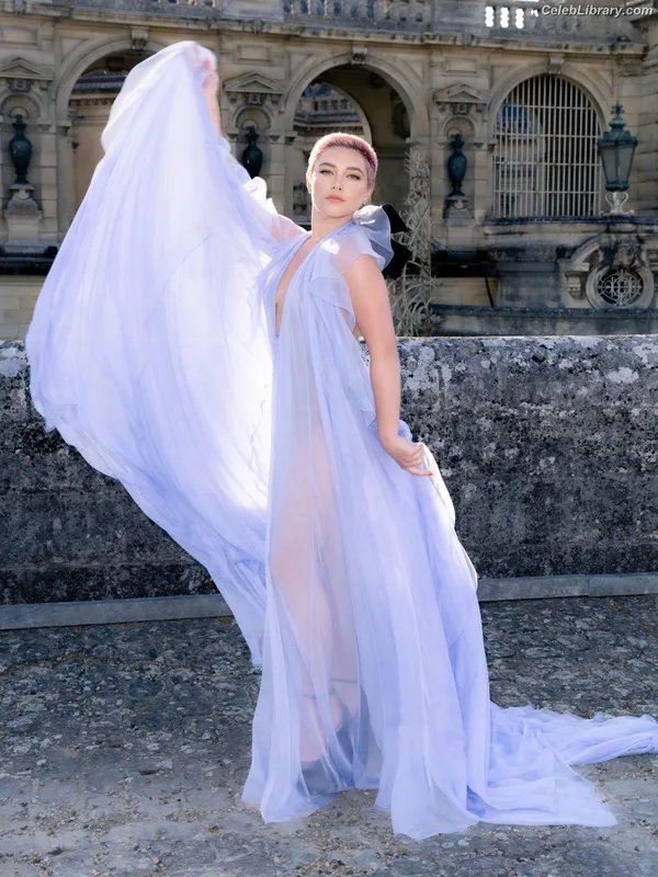 Florence Pugh photo 24 of 1242