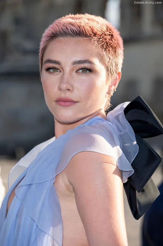 Florence Pugh photo 13 of 1242