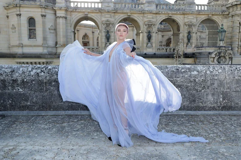 Florence Pugh photo 16 of 1242
