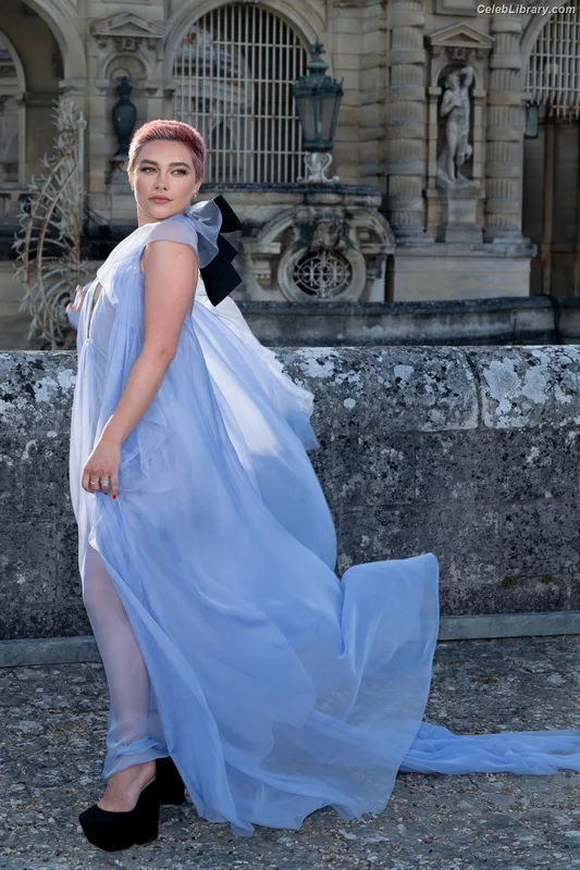 Florence Pugh photo 17 of 1242