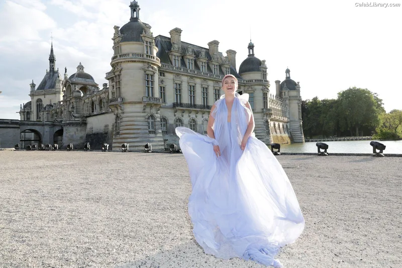 Florence Pugh photo 21 of 1242