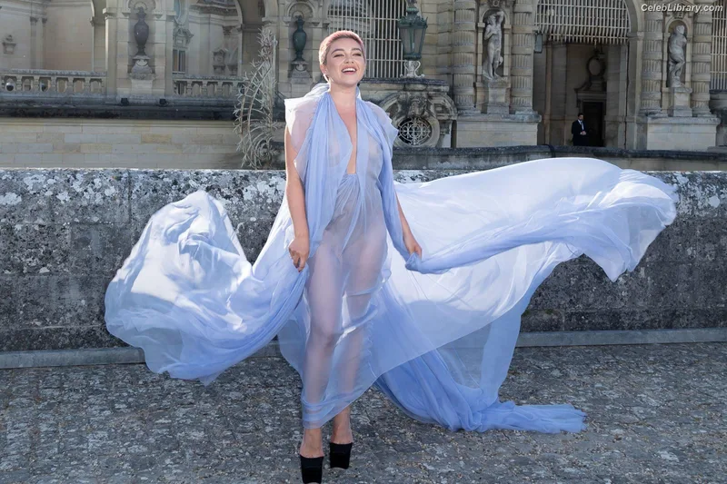Florence Pugh photo 22 of 1242