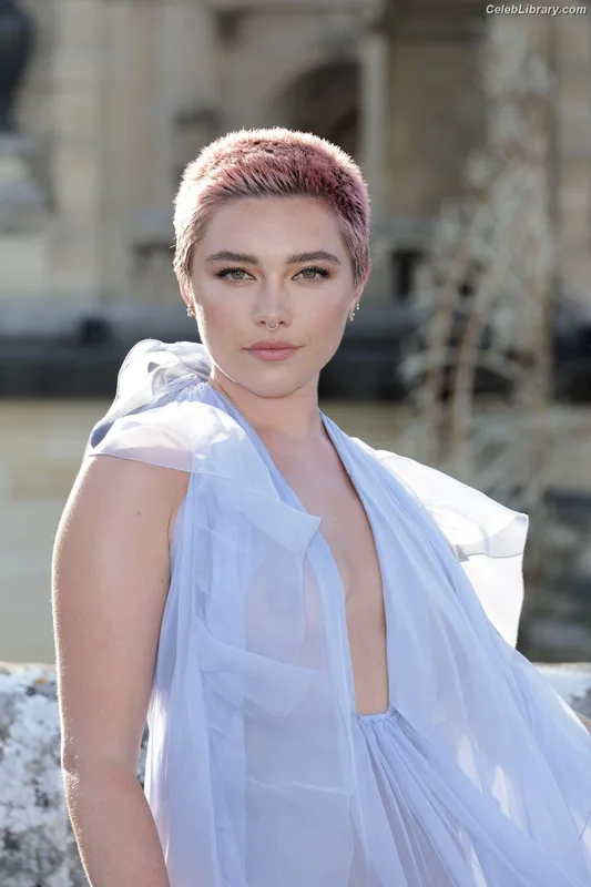 Florence Pugh photo 9 of 1242