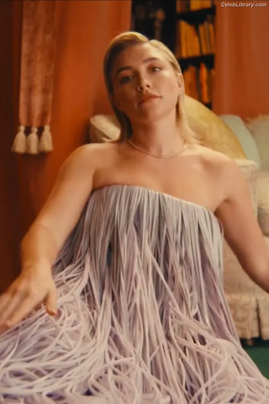Florence Pugh photo 23 of 1242