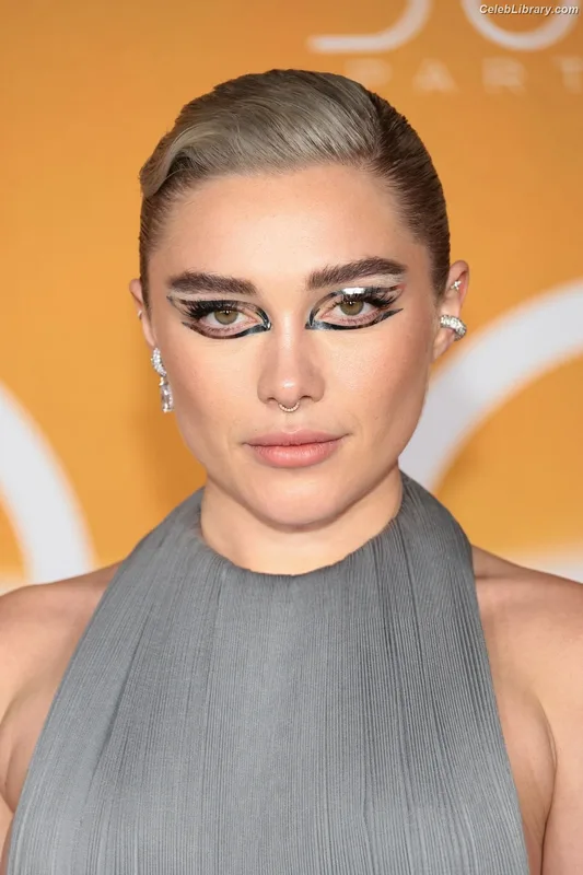 Florence Pugh photo 11 of 1242