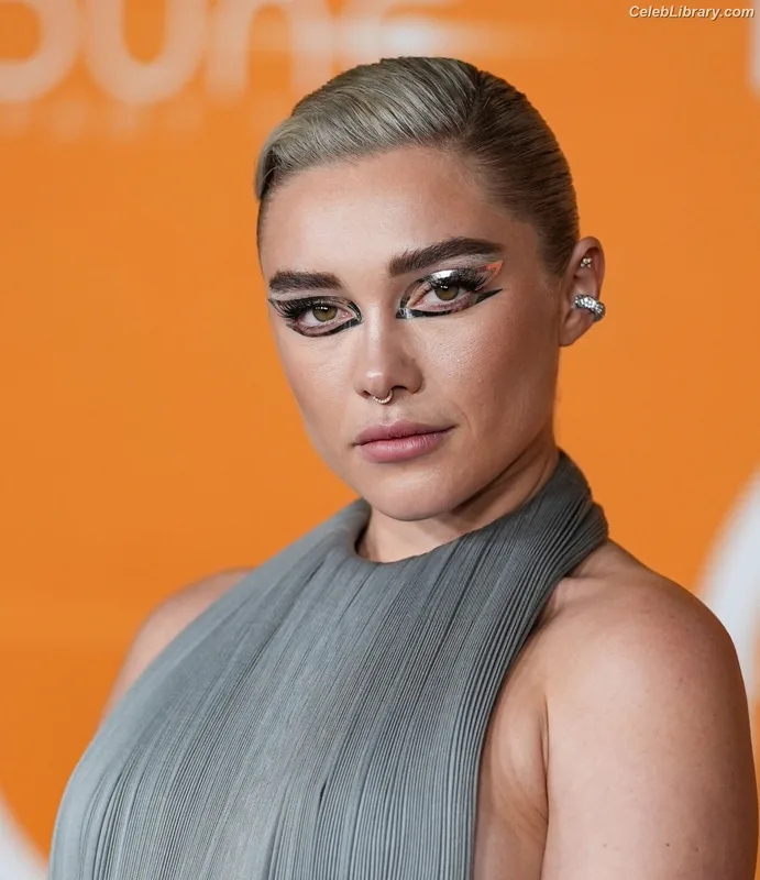 Florence Pugh photo 16 of 1242