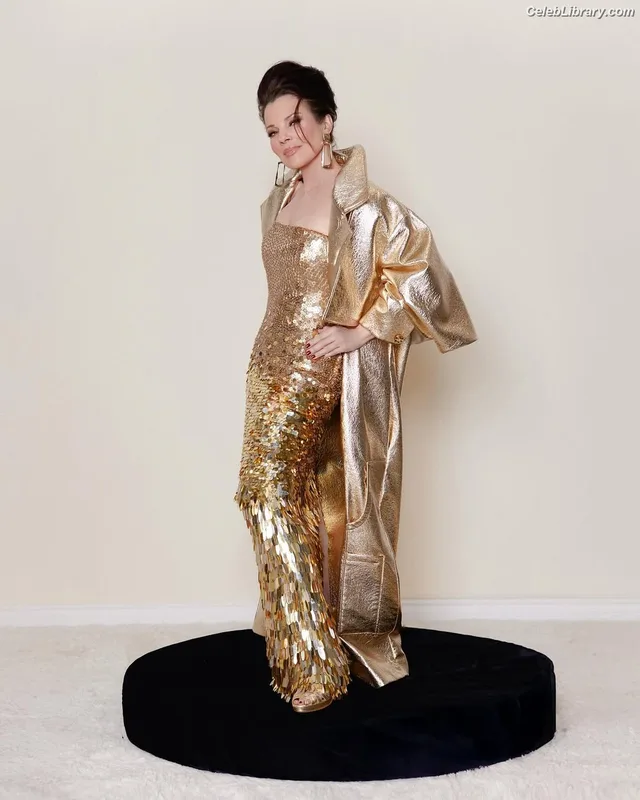 Fran Drescher photo 8 of 52