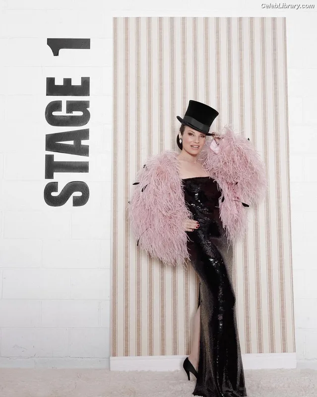 Fran Drescher photo 15 of 52