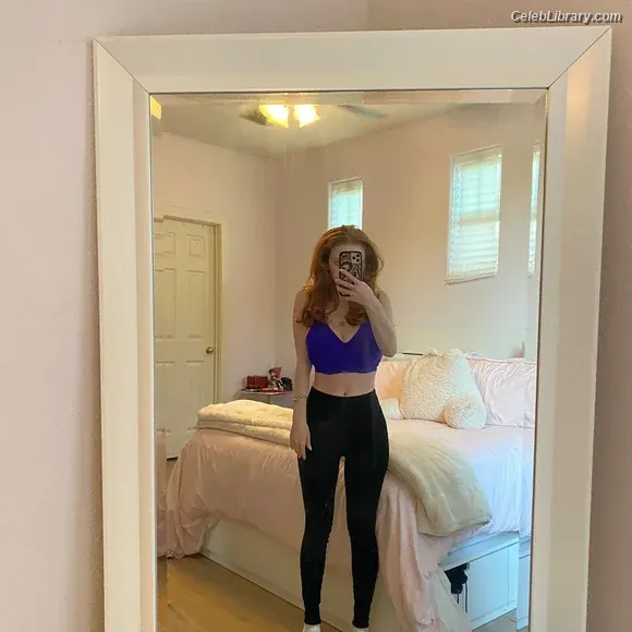 Francesca Capaldi photo 3 of 836