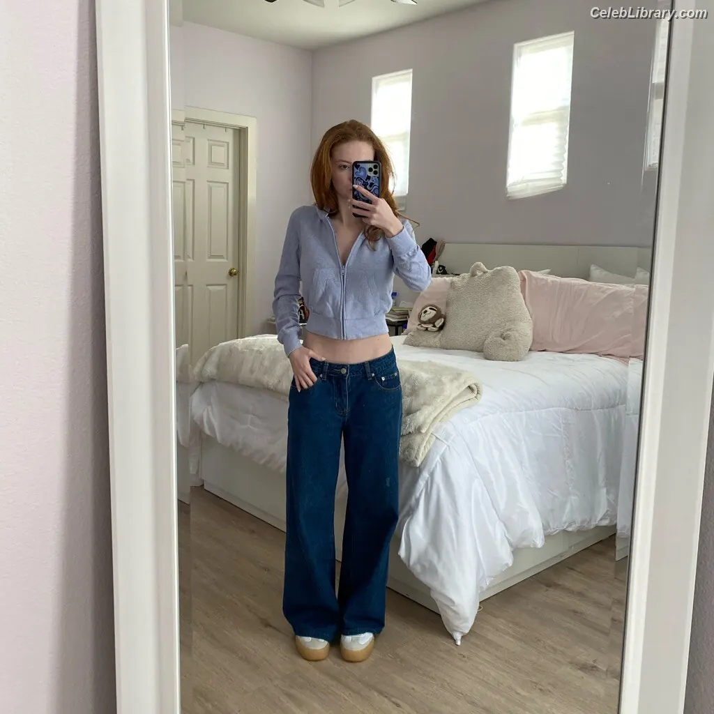 Francesca Capaldi photo 20 of 836