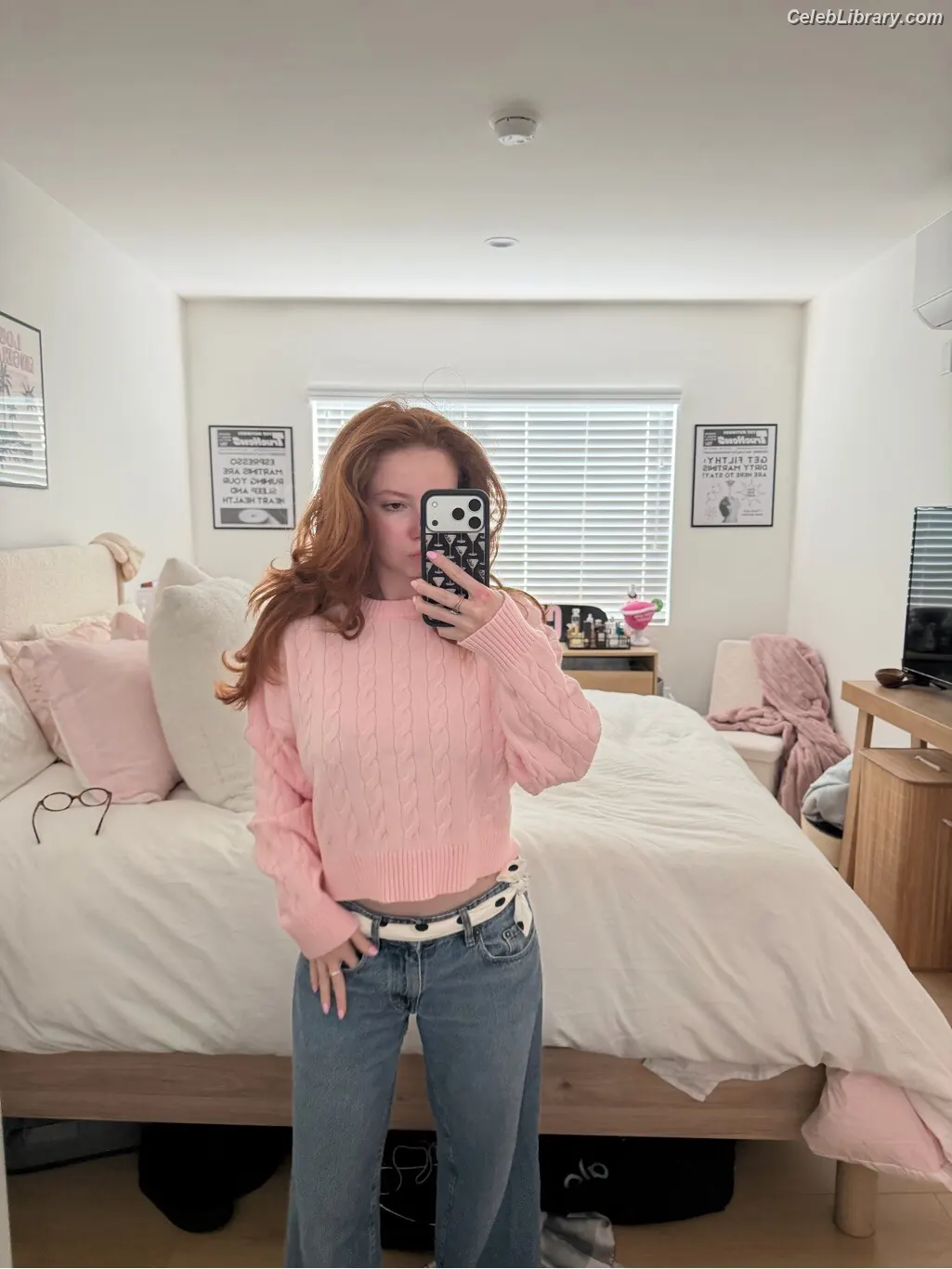 Francesca Capaldi photo 20 of 836