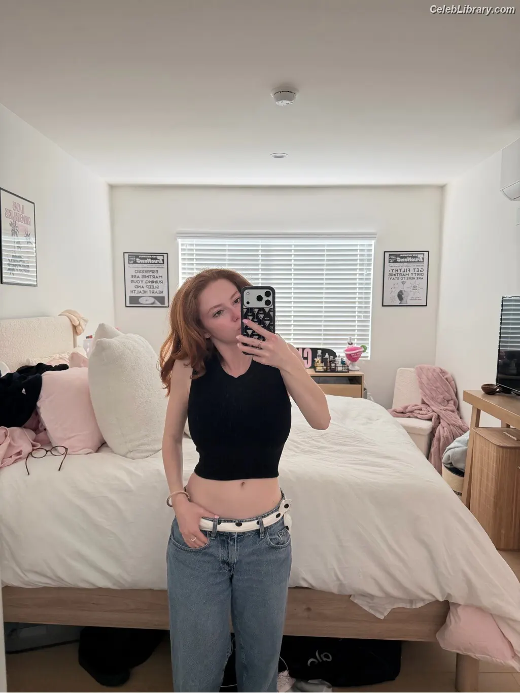 Francesca Capaldi photo 3 of 836