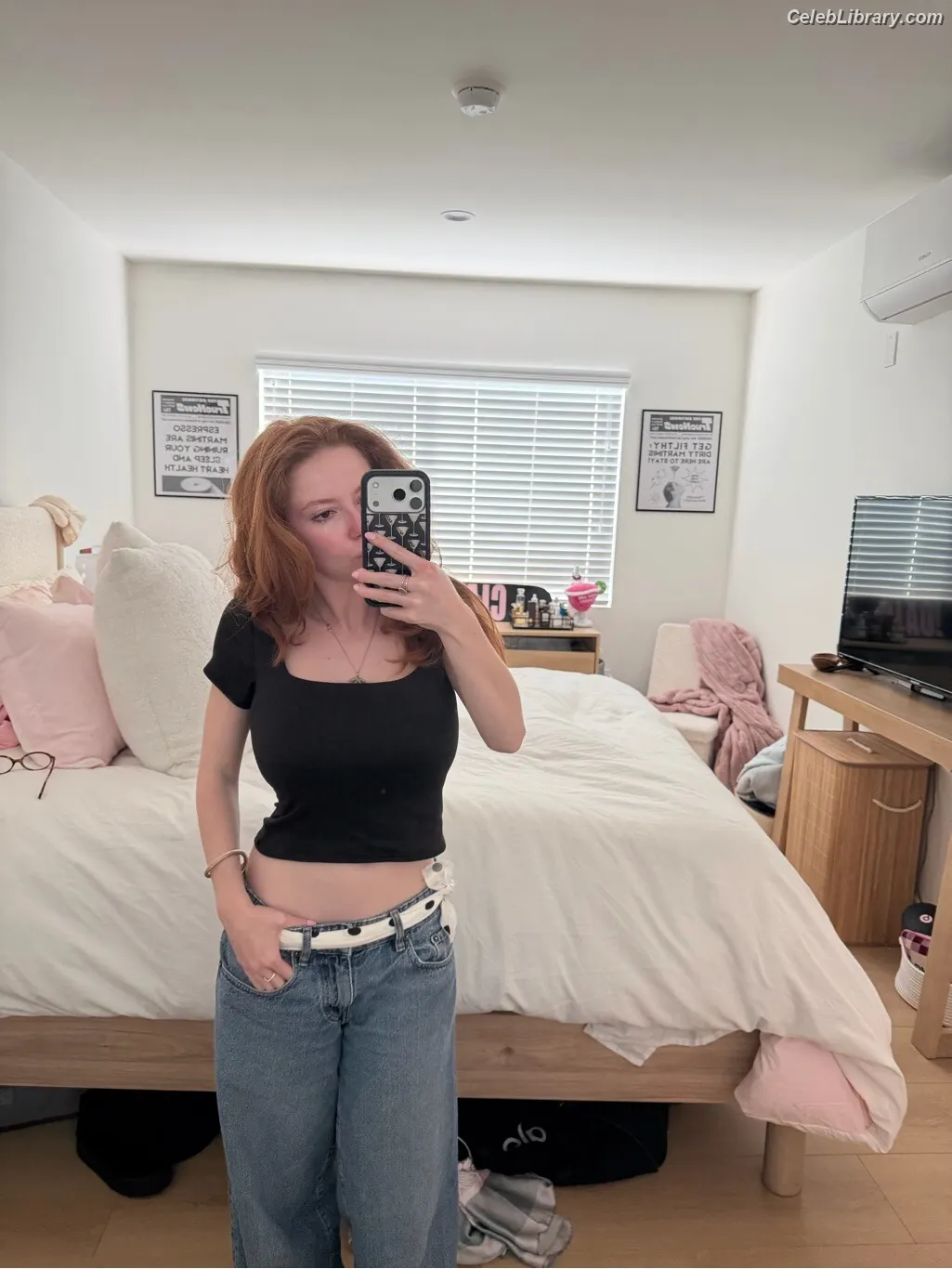 Francesca Capaldi photo 8 of 836