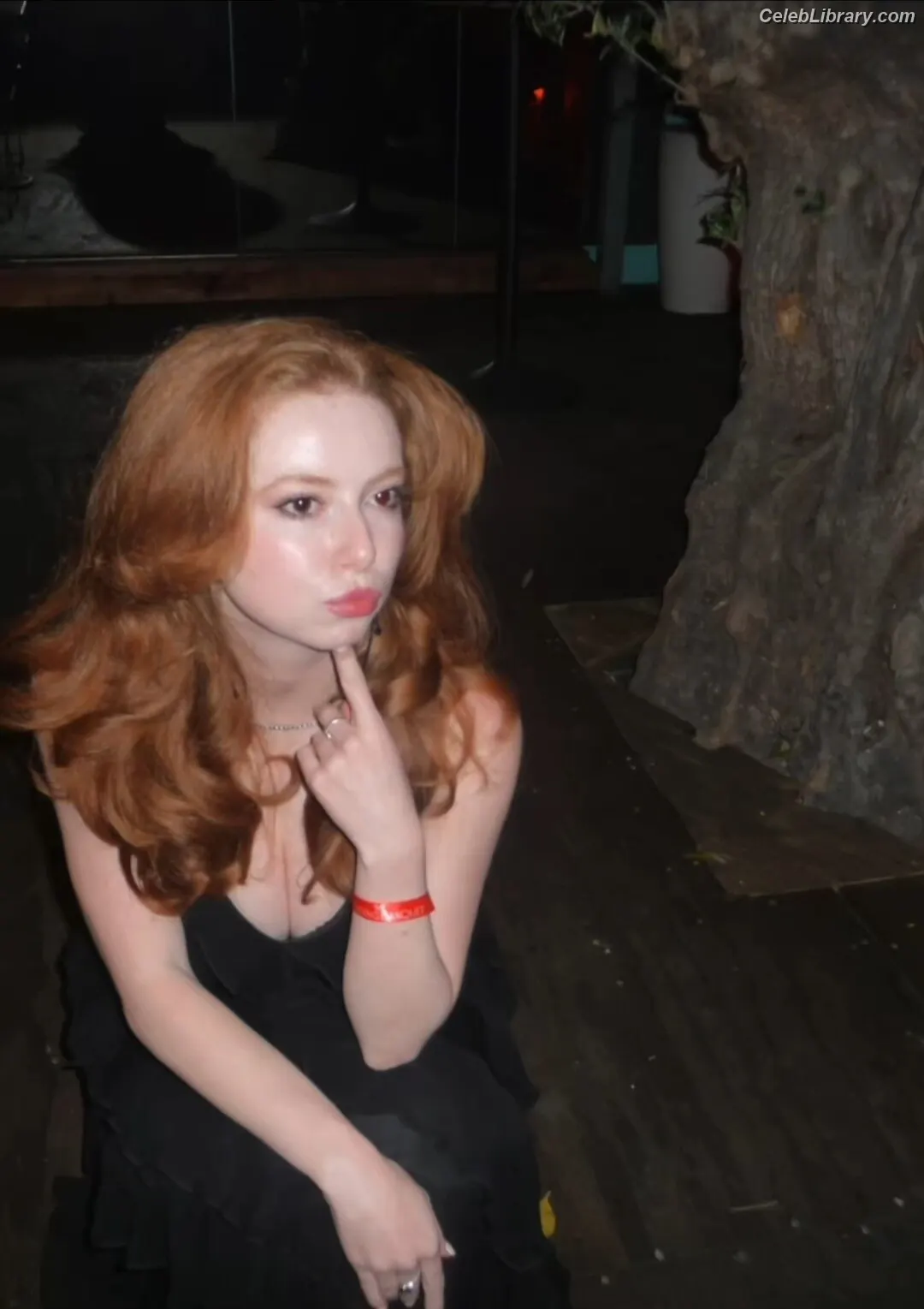 Francesca Capaldi photo 9 of 836
