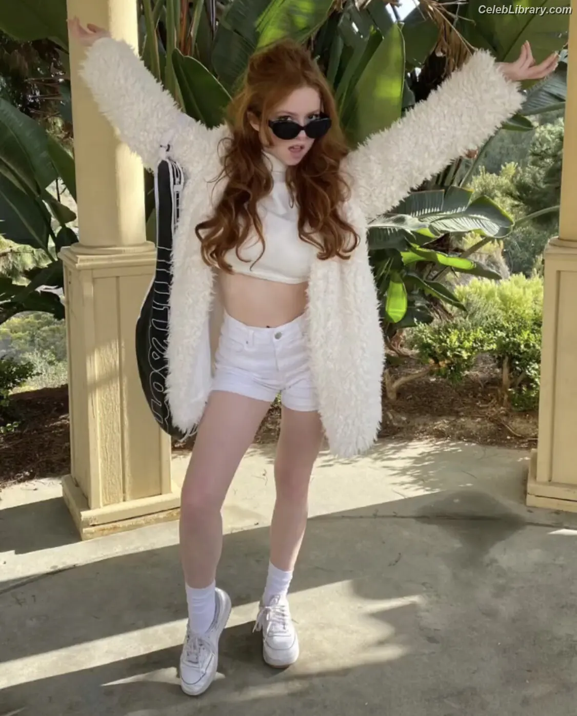 Francesca Capaldi photo 16 of 836