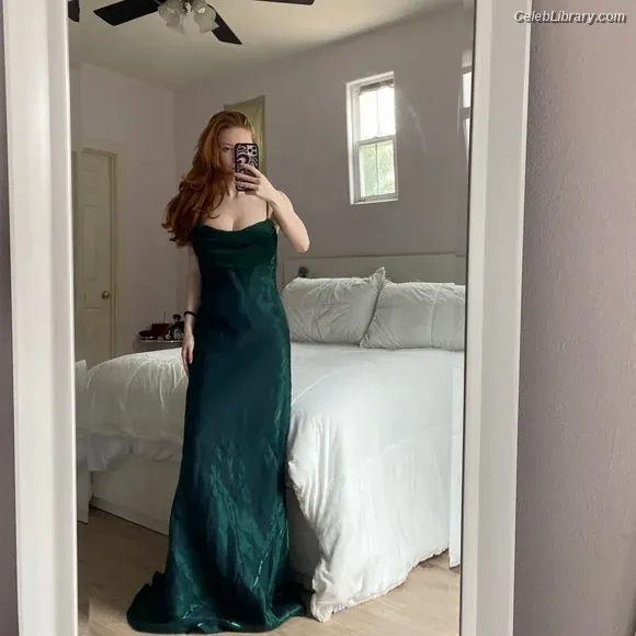 Francesca Capaldi photo 13 of 836
