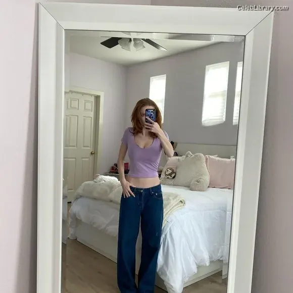 Francesca Capaldi photo 11 of 836