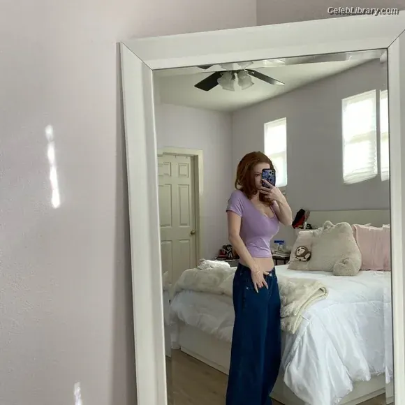 Francesca Capaldi photo 12 of 836