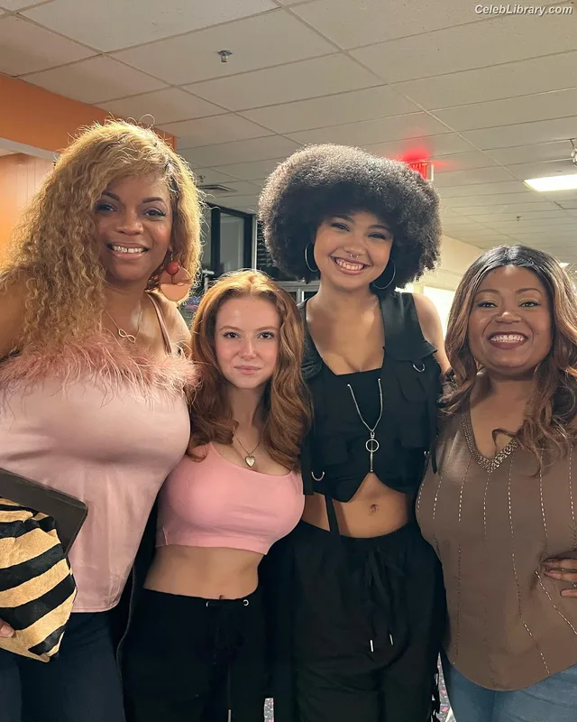 Francesca Capaldi photo 21 of 837