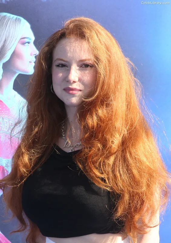 Francesca Capaldi photo 22 of 837