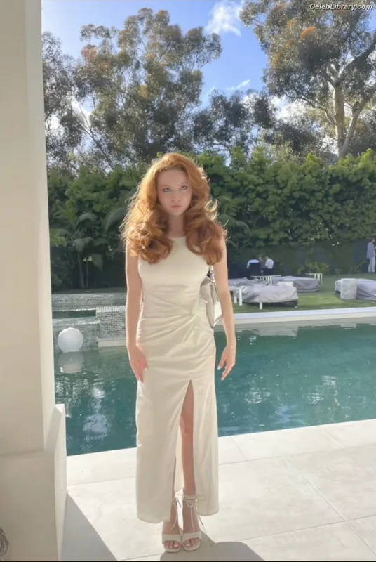 Francesca Capaldi photo 23 of 837