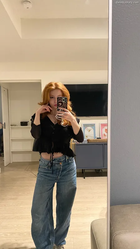 Francesca Capaldi photo 5 of 837