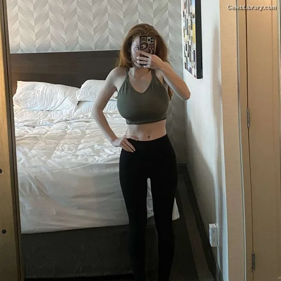 Francesca Capaldi photo 7 of 837