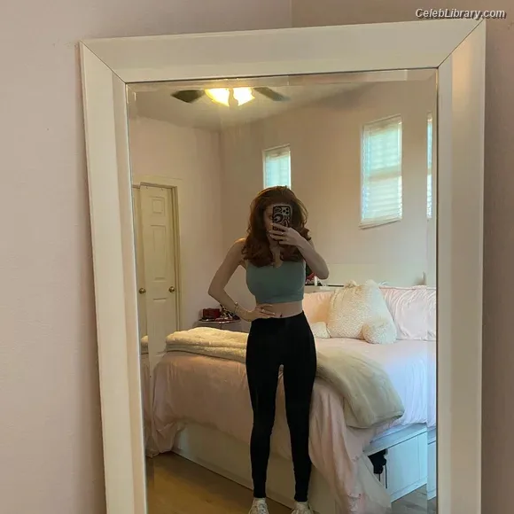 Francesca Capaldi photo 5 of 837