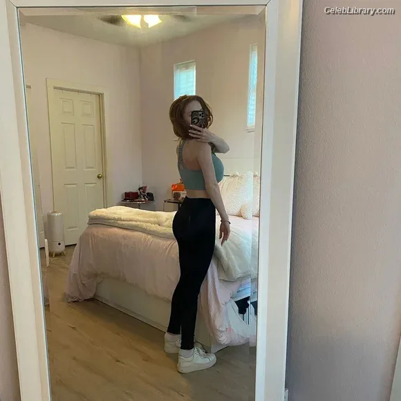 Francesca Capaldi photo 6 of 837