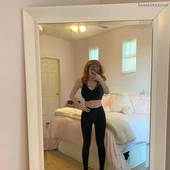 Francesca Capaldi photo 7 of 837