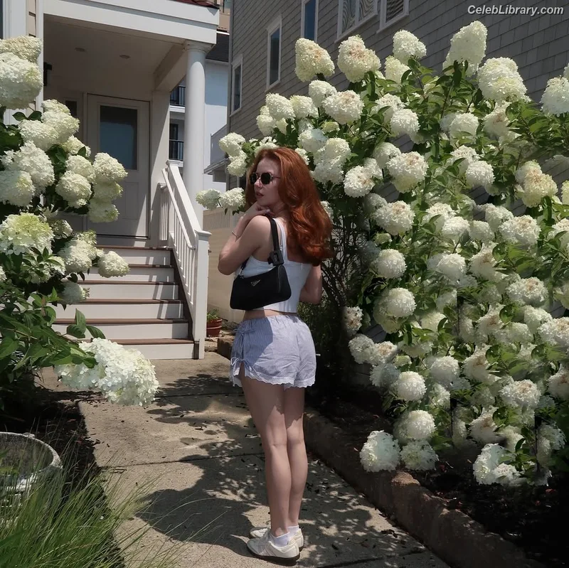 Francesca Capaldi photo 16 of 837